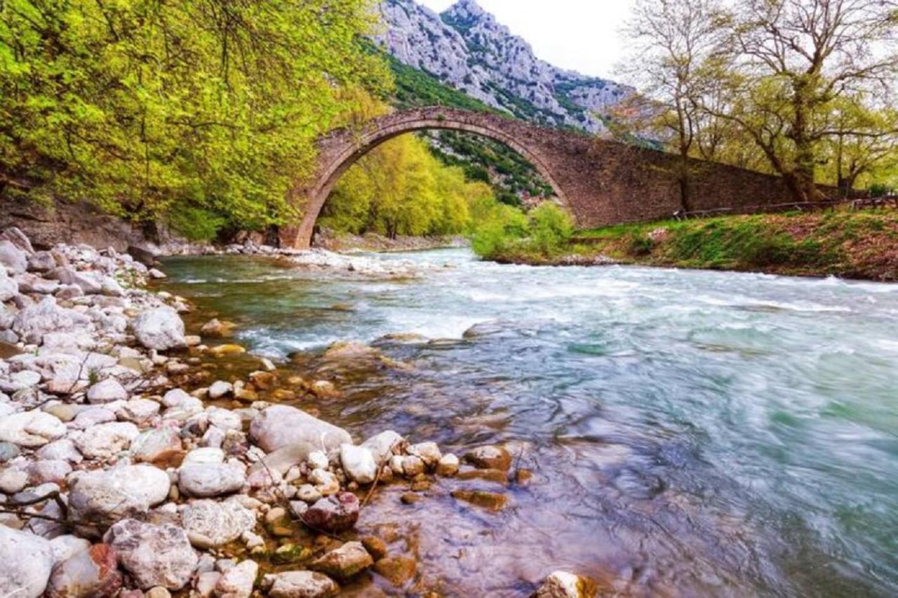 Appartamento Sweet Dreams Trikala Esterno foto